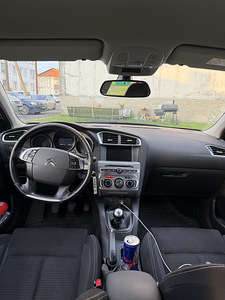 Citroen C4 2016 дизель (10 фото из 10)