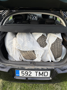 Citroen C4 2016 дизель (9 фото из 10)