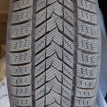 Шины 245/40 R20