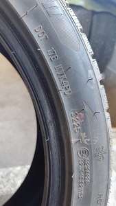 Шины 245/40 R20 (7 фото из 7)