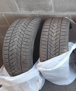 Шины 245/40 R20 (3 фото из 7)