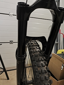 MARZOCCHI BOMBER Z1 2025 MTB вилка 29“ | 170mm | RAIL 2.0 | (3 фото из 5)