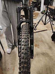 MARZOCCHI BOMBER Z1 2025 MTB вилка 29“ | 170mm | RAIL 2.0 | (5 фото из 5)