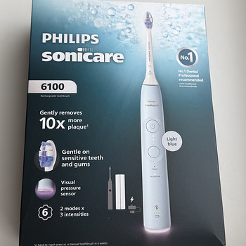 Philips Sonicare Series 6100 , Light Blue