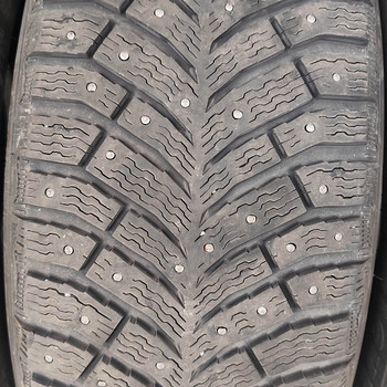 Michelin X-ice north 4 225/60 R18 rehvid