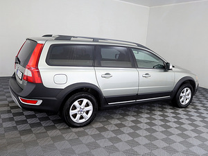 Volvo XC70 Summum ATM 2.4 D5 136kW (3 foto / 7)
