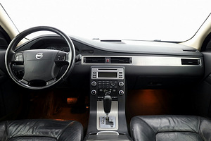 Volvo XC70 Summum ATM 2.4 D5 136kW (5 foto / 7)
