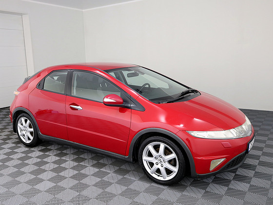 Honda Civic Elegance ATM 1.8 103kW