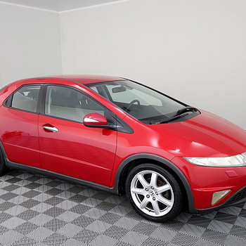 Honda Civic Elegance ATM 1.8 103kW