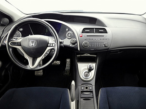Honda Civic Elegance ATM 1.8 103kW (5 foto / 7)