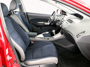 Honda Civic Elegance ATM 1.8 103kW (6 foto / 7)