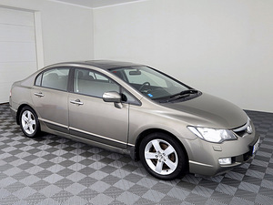 Honda Civic Elegance 1.8 103kW (1 foto / 7)