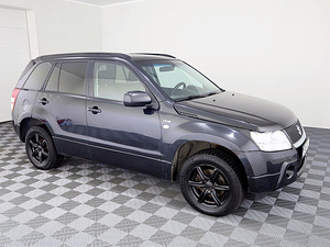 Suzuki Grand Vitara Comfort 4x4 1.9 DDIS 95kW (1 foto / 7)