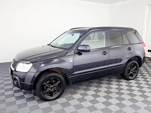 Suzuki Grand Vitara Comfort 4x4 1.9 DDIS 95kW (2 foto / 7)
