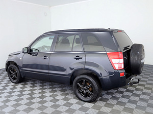 Suzuki Grand Vitara Comfort 4x4 1.9 DDIS 95kW (4 foto / 7)