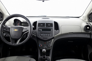 Chevrolet Aveo Comfort 1.2 51kW (5 foto / 7)