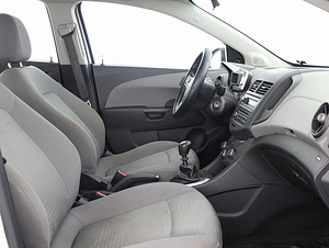 Chevrolet Aveo Comfort 1.2 51kW (6 foto / 7)