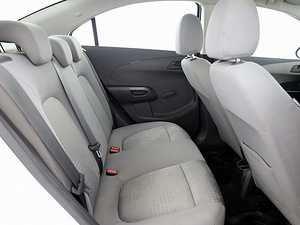 Chevrolet Aveo Comfort 1.2 51kW (7 foto / 7)