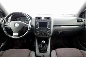 Volkswagen Golf GTI 2.0 TDI 125kW (5 foto / 9)