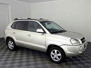 Hyundai Tucson Comfort 4x4 2.0 104kW (1 foto / 7)