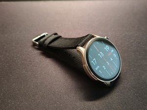 Amazfit GTR 4 (2 фото из 7)