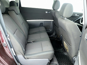 Toyota Corolla Verso Linea Sol Facelift 2.2 D-4D 100kW (7 foto / 8)