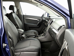 Chevrolet Captiva Luxury 2.0 VCDi 110kW (6 foto / 8)