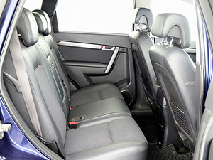Chevrolet Captiva Luxury 2.0 VCDi 110kW (7 foto / 8)