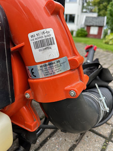 Lehepuhur Husgvarna 141B (2 foto / 7)