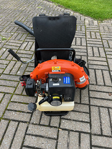 Lehepuhur Husgvarna 141B (5 foto / 7)
