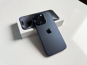 Apple iPhone 15 Pro 256 GB Blue Titanium MTV63ZD/A (1 foto / 8)