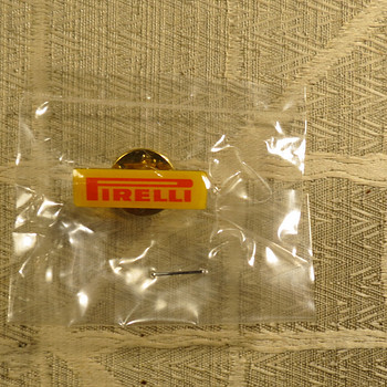 Значок PIRELLI
