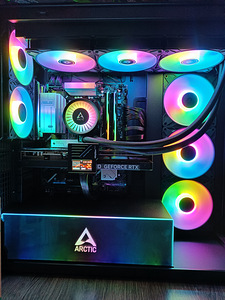 Ryzen 9800x3d / RTX 5080 / 420mm AIO / DDR5 / WIN 11 (5 foto / 7)