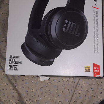 Наушники JBL live 670NC