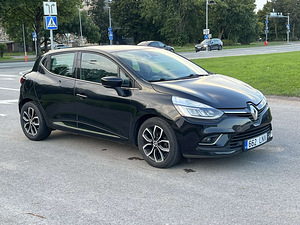 RENAULT CLIO (2 фото из 11)