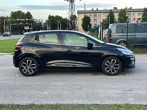 RENAULT CLIO (5 фото из 11)