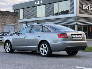 AUDI A6 (6 фото из 10)