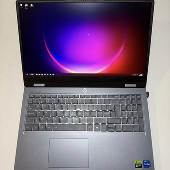 LENOVO LOQ Essential 15IRX11