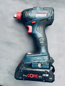 Akutrell Boch GDX 18V - 200 C + Aku ! (3 foto / 6)