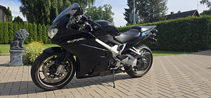 2016 Honda VFR 800F V4 78 кВт спорт-турер (1 фото из 6)