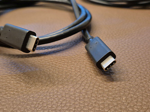 Lenovo ThinkPad USB-C док-станция / док + зарядное устройство Lenovo 135W (6 фото из 8)