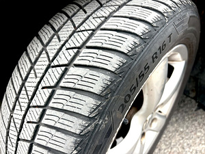 Volkswagen Golf (14 фото из 15)