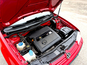 Volkswagen Golf (11 фото из 15)