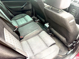 Volkswagen Golf (8 фото из 15)