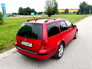 Volkswagen Golf (4 фото из 15)