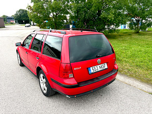 Volkswagen Golf (2 фото из 15)