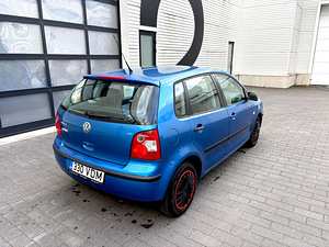 Volkswagen Polo (2 фото из 15)