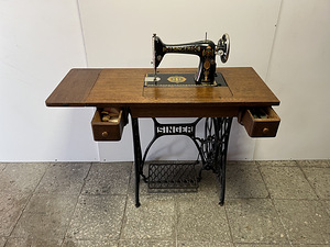 Singer 1930 г. (1 фото из 8)