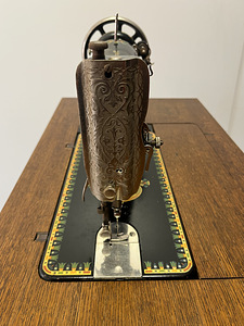 Singer 1930 г. (6 фото из 8)