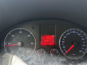 Продаю Golf 5 1.9tdi 2008год (11 фото из 14)